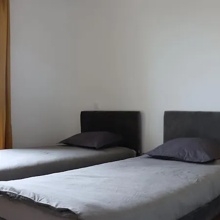 Appartement Les Chaleureux Avec Terrasse Cosy *