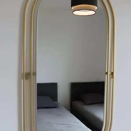 Les Chaleureux Avec Terrasse Cosy Apartmán *
